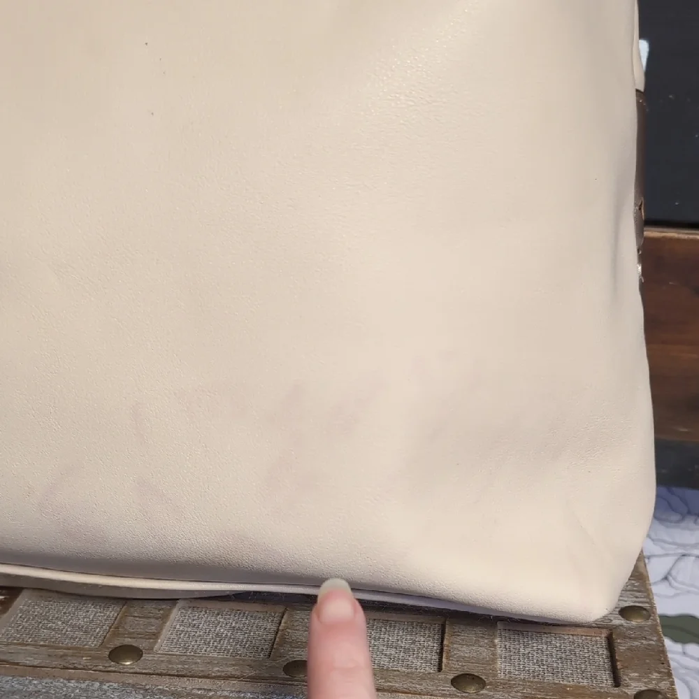 Classic Beige Tote with Rose Gold Metallic Accents - Picture 7 of 14